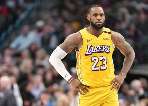 开云kaiyun体育-【人物】36岁仍在进化！詹皇，您再不老其他人都疯了