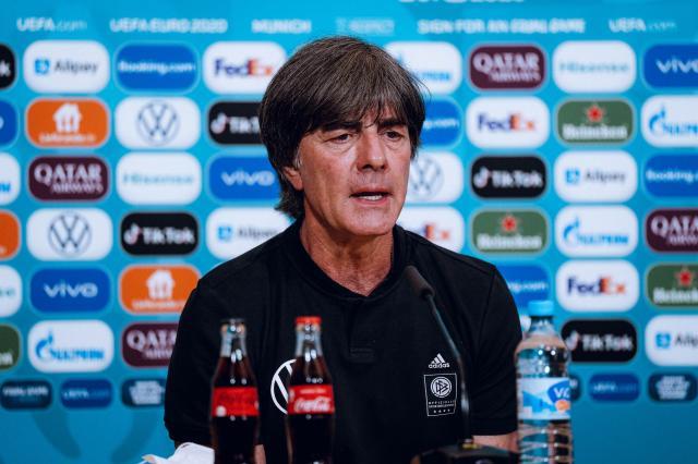 kaiyun-基米希：我们以我为主 勒夫：C罗不是只会挪可乐瓶